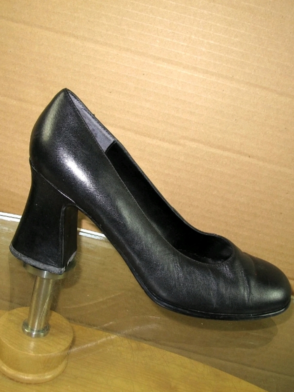 Mixed Blues Vintage Pumps Black Leather Chunky Heel Size 9 M